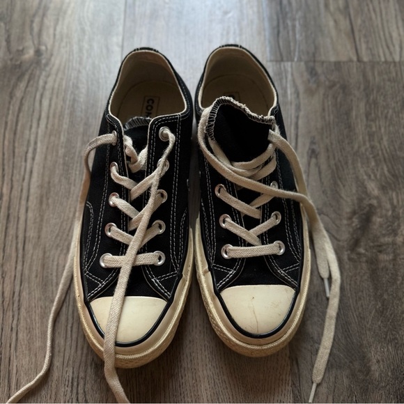 Converse Women's Black and White Trainers size 6 - Picture 2 of 6